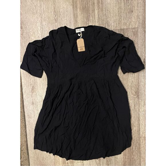 NATURAL LIFE Dresses & Skirts - NATURAL LIFE Small Oversized Baby Doll Dress Black New V Neck